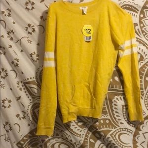 Yellow shirt forever 21 girls